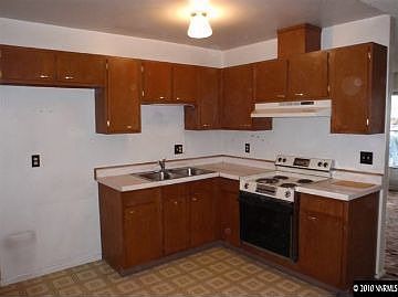 2nd image of 2165 Jessie Ave