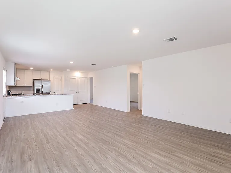 2903 Gustavo Dr — Photo 4