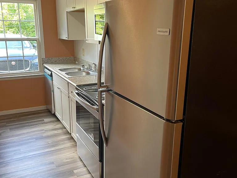 1781 N Dixie Ave #A — Photo 4
