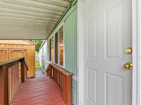4th image of 296 Island Aire Dr Unit 16