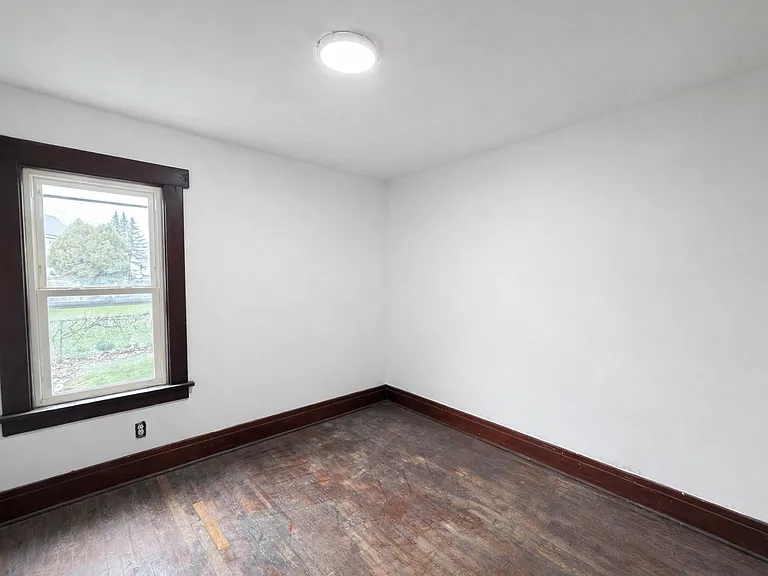 20 Macamley St #2 — Photo 8