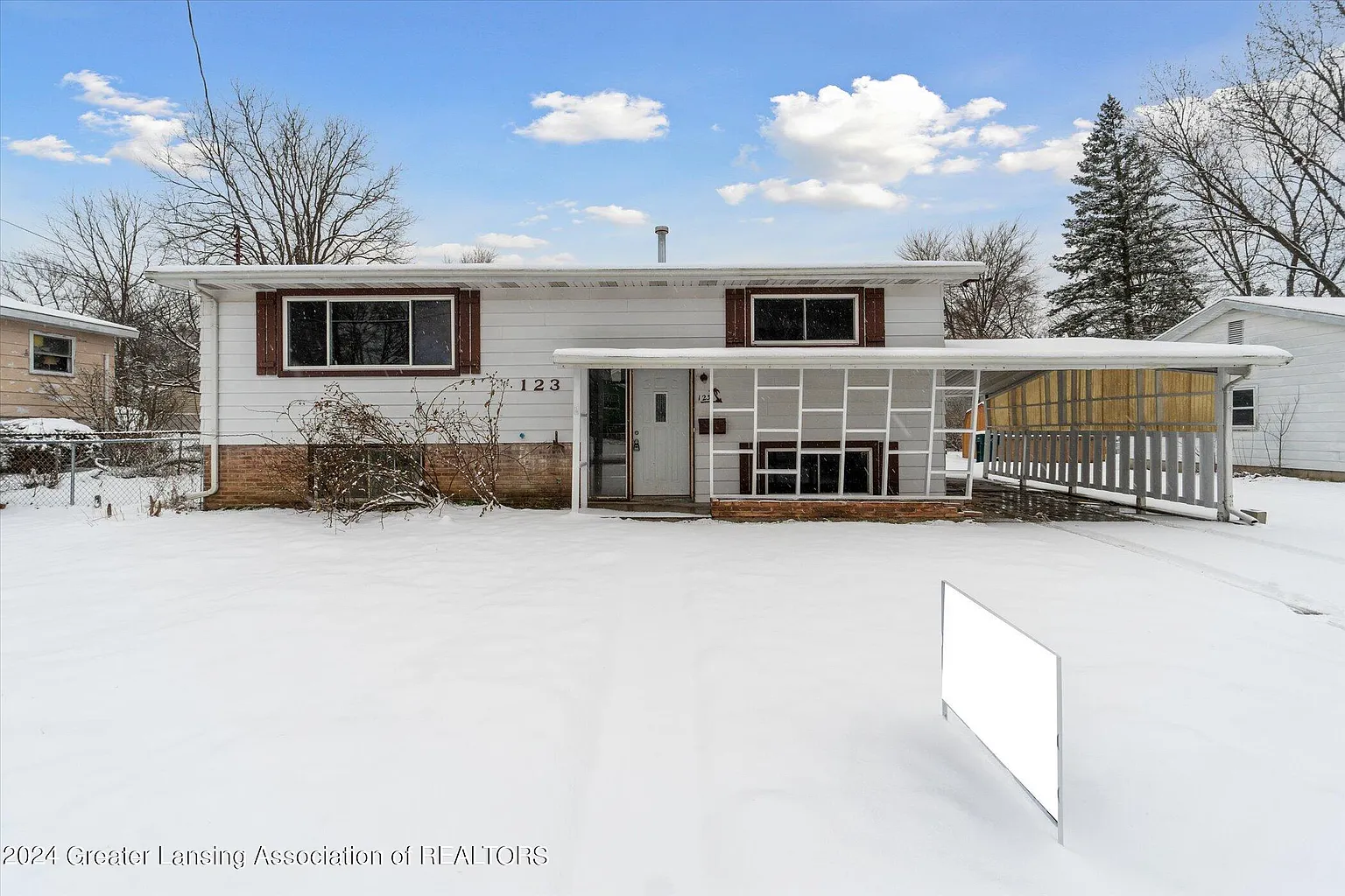 123 W Cavanaugh Rd photo 1