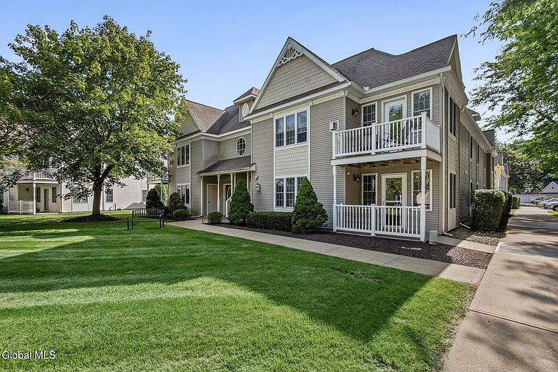 2nd image of 502 Mallards Pond Lane