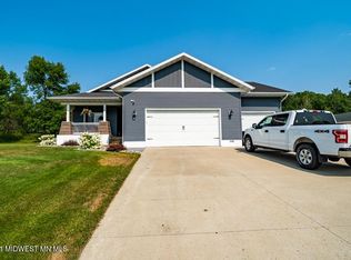 1443 Michigan Ave, Detroit Lakes, MN 56501