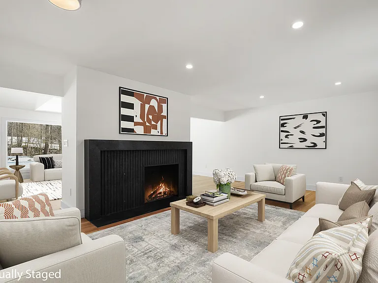 403 Stanwich Rd — Photo 10