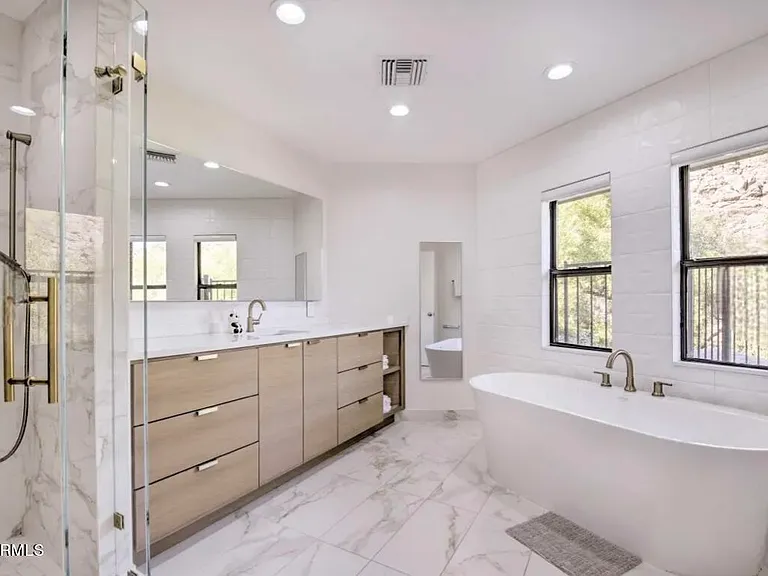 6010 E Cholla Ln — Photo 41