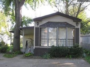 155 Coen Rd, Vermilion, OH 44089