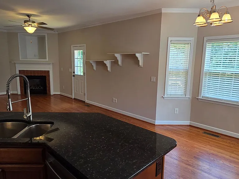 4049 Clinard Ave — Photo 6