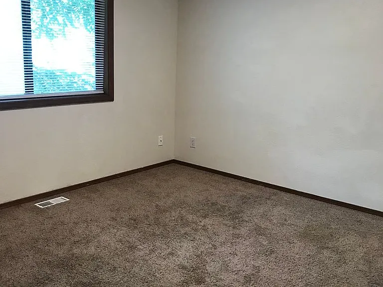 4271 N Pennfield Pl — Photo 16