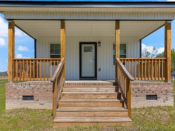 1075 Pine St #B, Pembroke, NC 28372