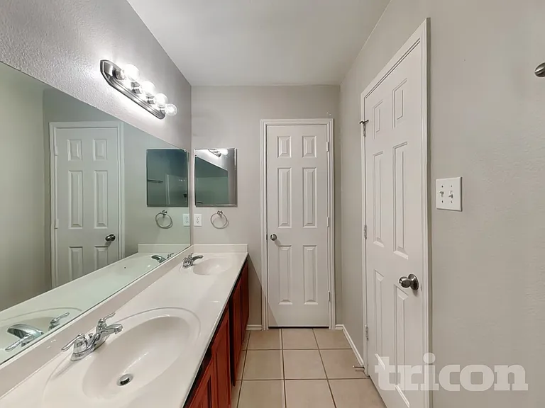 7412 Sienna Ridge Ln — Photo 9