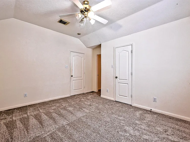 6806 Rhodes Ct — Photo 30