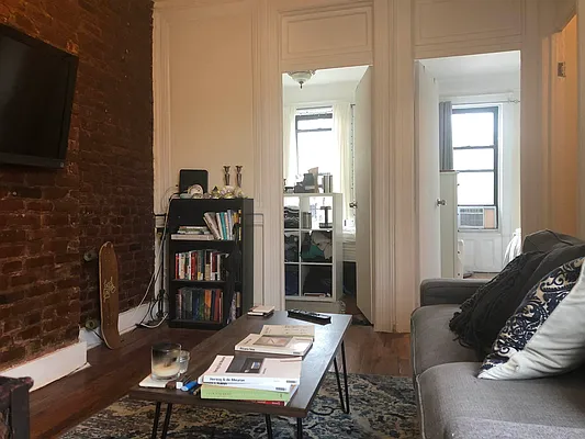 Rented by Urban Real Estate Property Group Inc | media 2