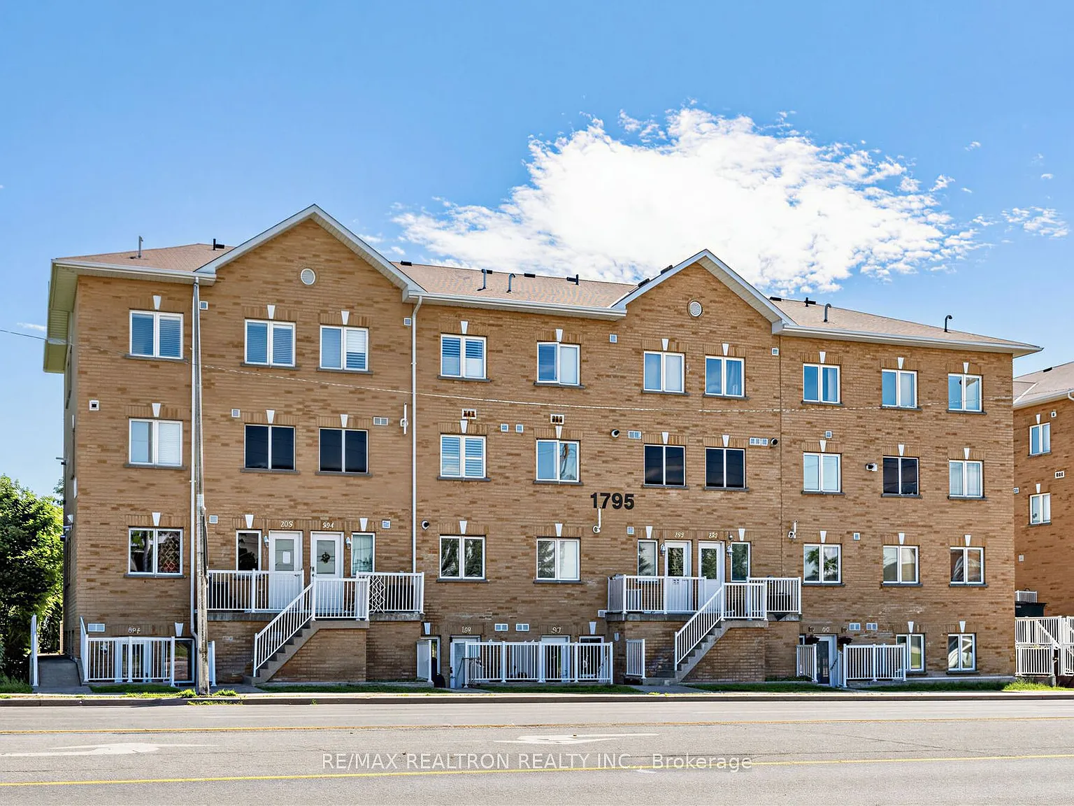 2 bed, $2,190 — Photo 1