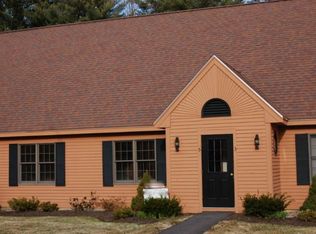 5 Cheshire Meadows Ln #5, Kennebunk, ME 04043