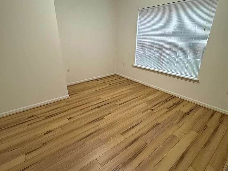 2688 S Knightsbridge Cir — Photo 12
