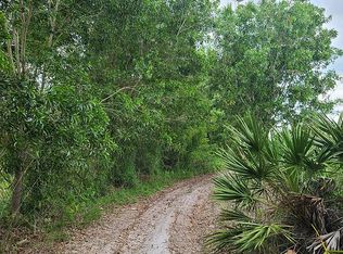 Unit 40 E 185ft Of Tr 23 Or 1574 Pg 477 UNIT 40, Naples, FL 34120