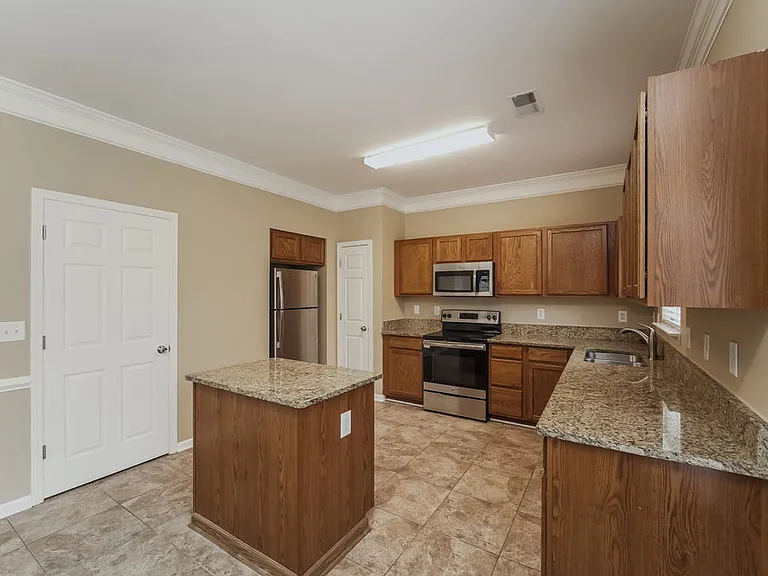 2637 Forest Grove Ct — Photo 9