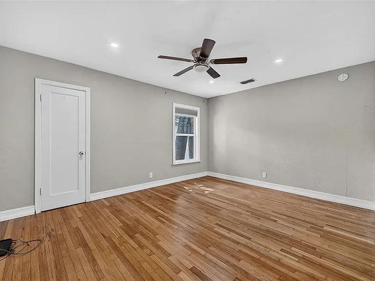 800 W Smith St — Photo 21