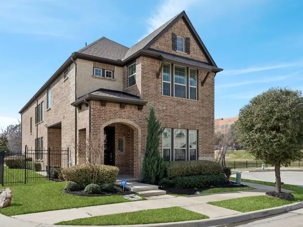 648 Courtyard Ln, Irving, TX 75039