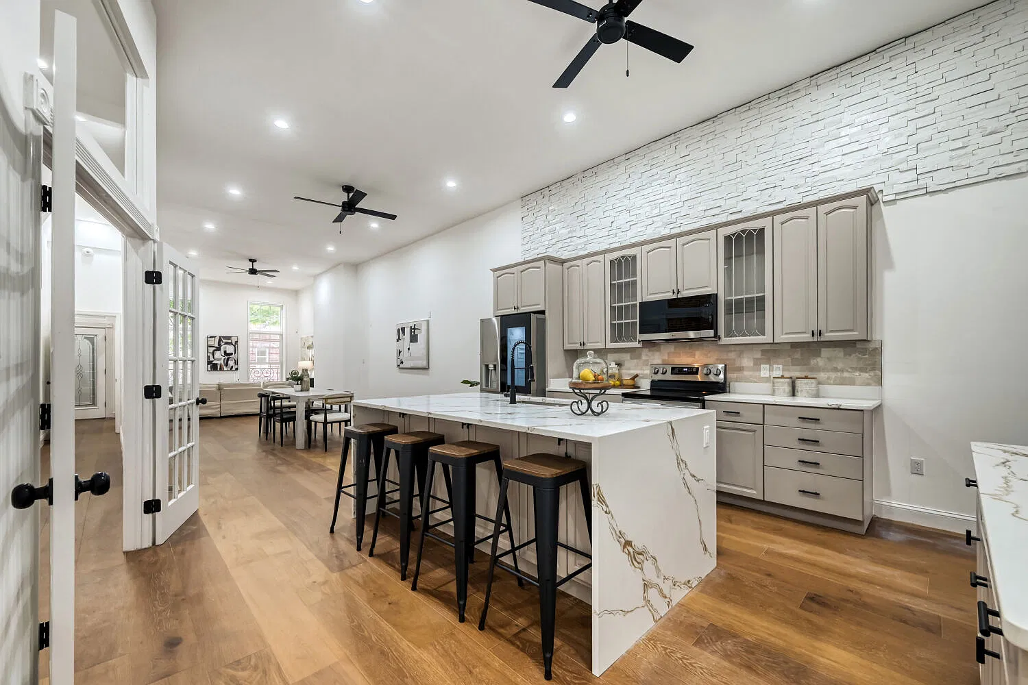 1704 Madison Ave — Photo 1
