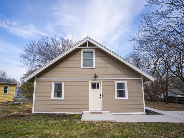 3933 E 30th St, Des Moines, IA 50317