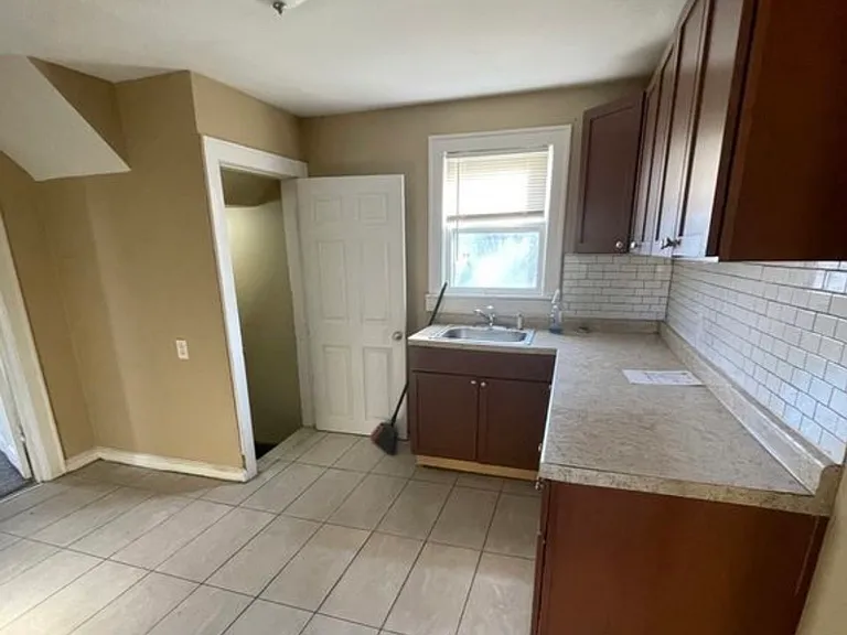 3236 Walnut St — Photo 6