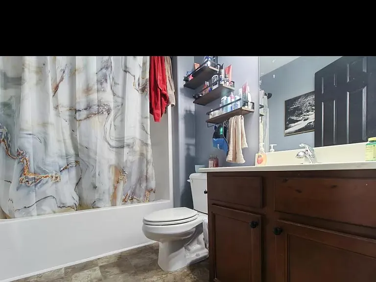 102 Cornwallis Dr — Photo 10
