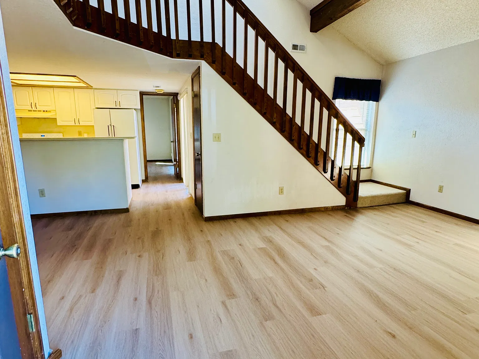 2 bed, 1250 sqft, $2,180 — Photo 2
