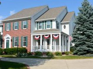 1989 Tyler Ln, De Pere, WI 54115