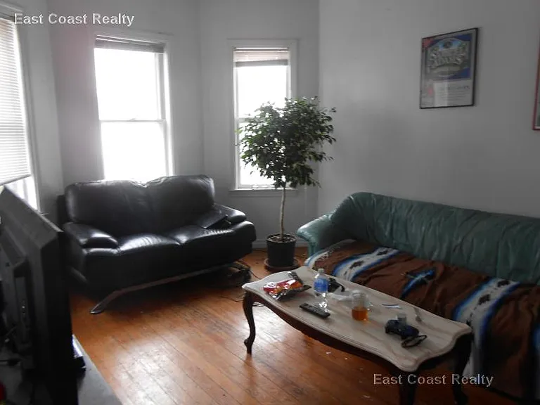 26 Haskell St #2 — Photo 1