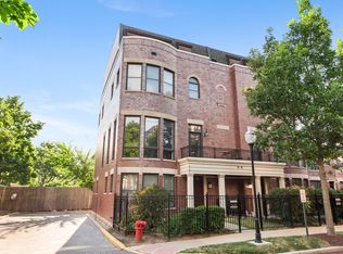 2632 N Hartland Ct, Chicago, IL 60614