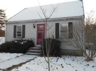 16 Huntington Ave, Plainville, MA 02762