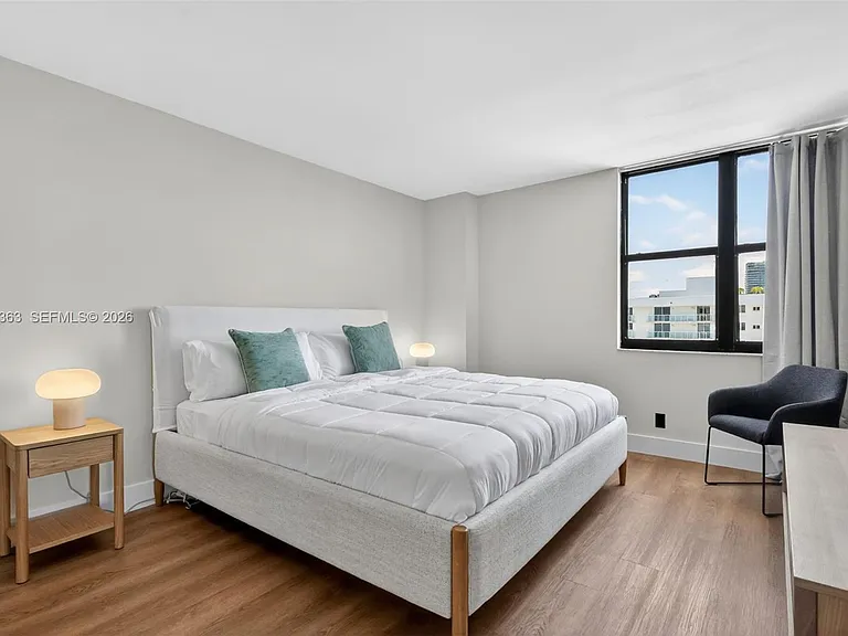 2555 Collins Ave #1812 — Photo 12