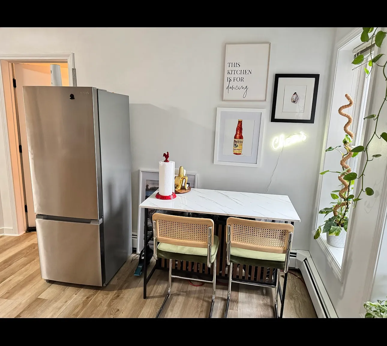 4 bed, $1,300 — Photo 4