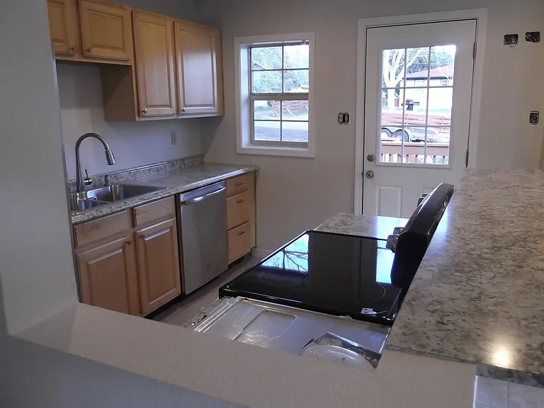3837 Linda Vista Ln #101 — Photo 3