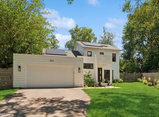 244 Westmoreland Dr, Wilmette, IL 60091