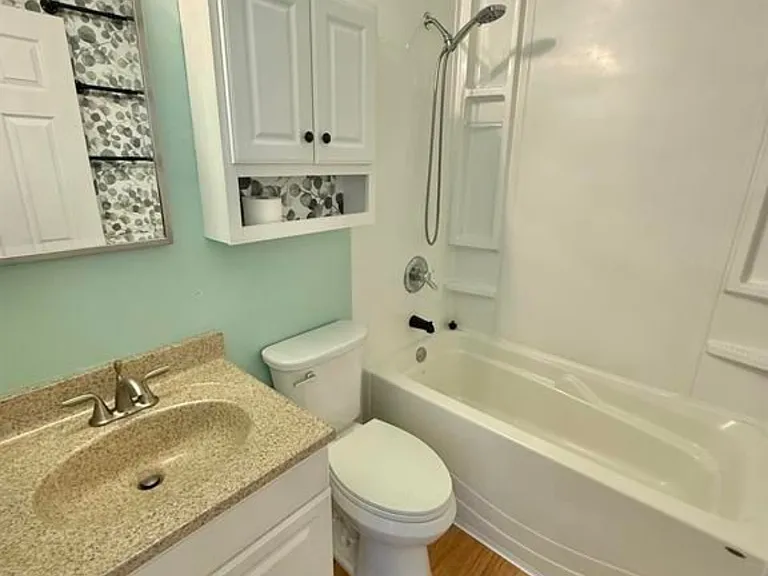 726 Delray St — Photo 2