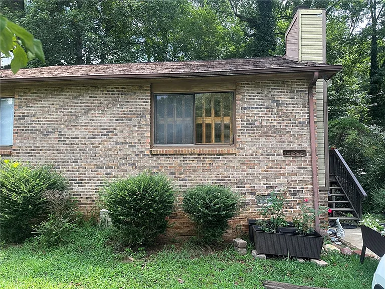 143 Copperfield Dr #6 — Photo 1