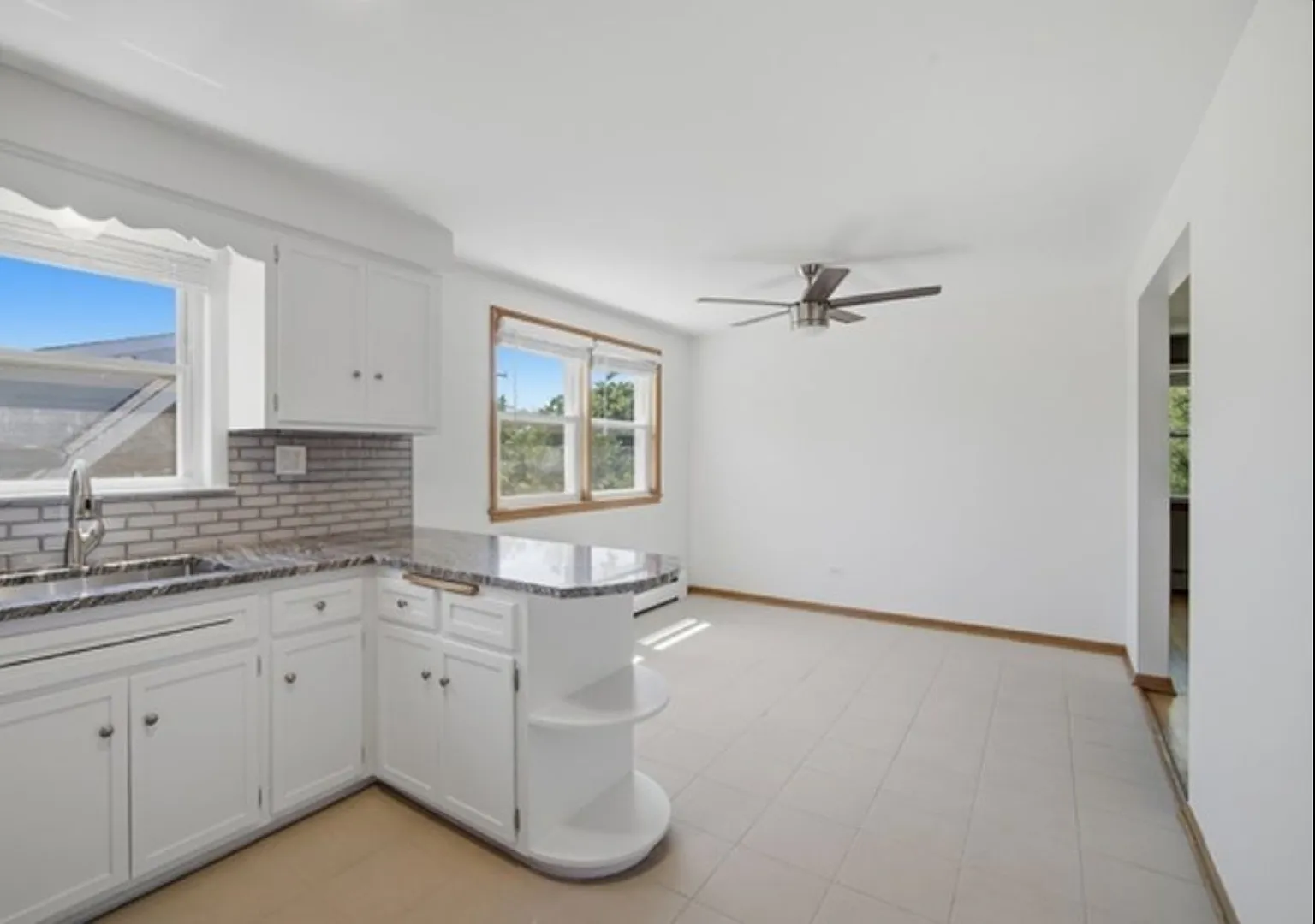 455 S Northwest Hwy — Photo 1