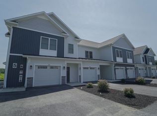 2 Mystic Ln #14M-104, Glenmont, NY 12077