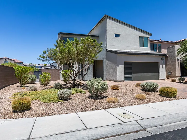6915 Fordham Creek St — Photo 5