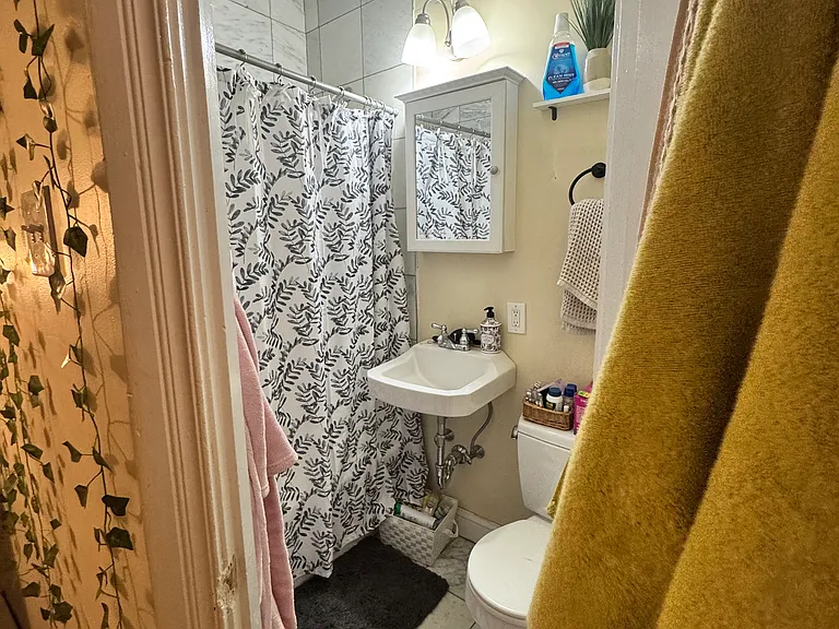 96 W Cedar St #6 — Photo 17