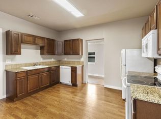 512 E 34th St #A, Tacoma, WA 98404