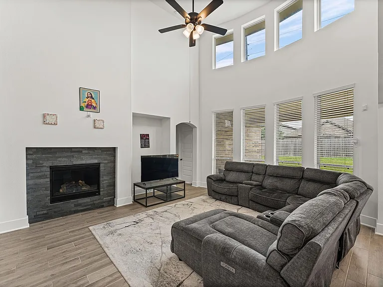 10427 Rigel Ridge Way — Photo 14