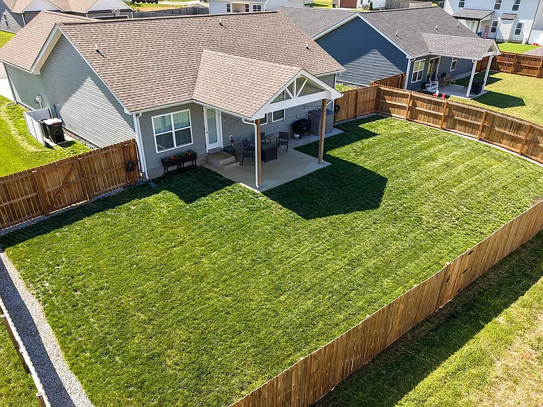 409 Pomeroy Dr — Photo 17