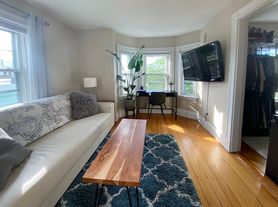 643 Saratoga St, Boston, MA
