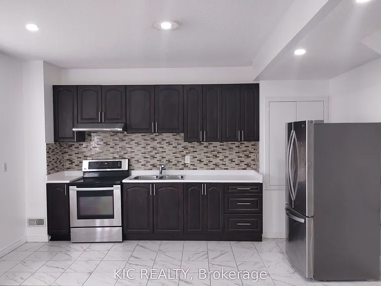 1461 Lormel Gate Ave #BASEMENT — Photo 3