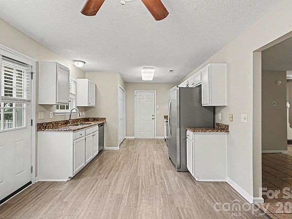 5th image of 10346 Cannarti Dr