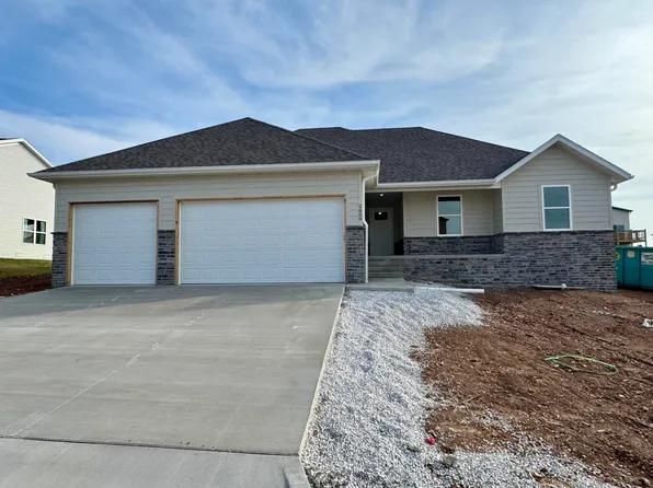 2600 W Pigeon Drive, Ozark, MO 65721